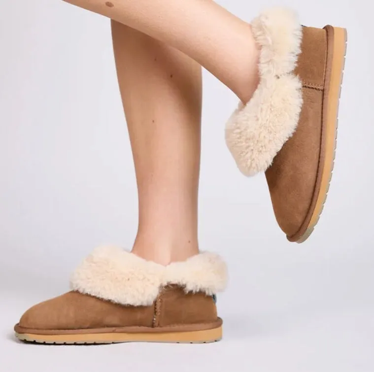 EMU Australia Teen/Adult - Platinum Mintaro Genuine Handcrafted Sheepskin Bootie Slipper, Chestnut