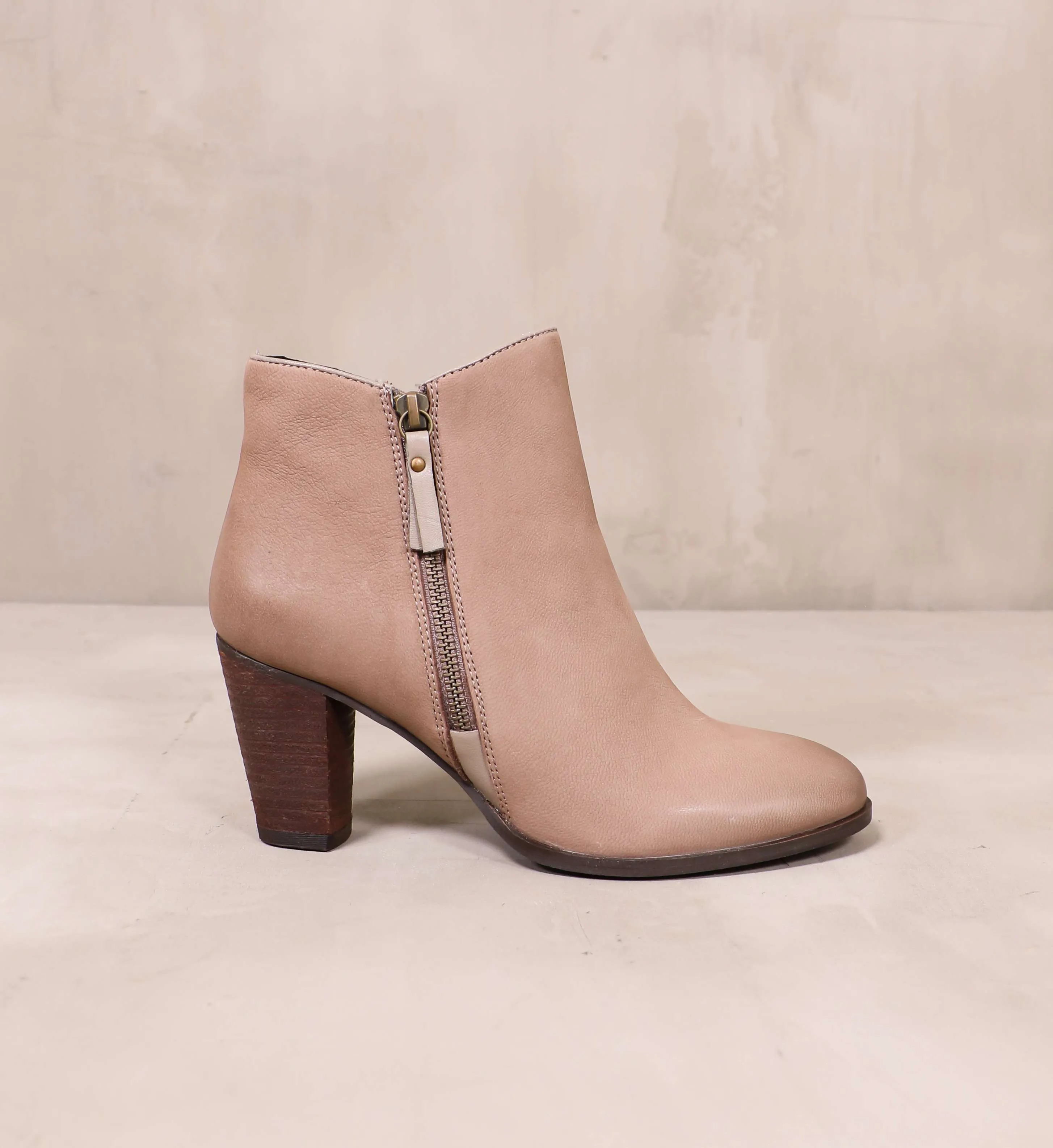 HEART ZIPS A BEAT BOOTIE