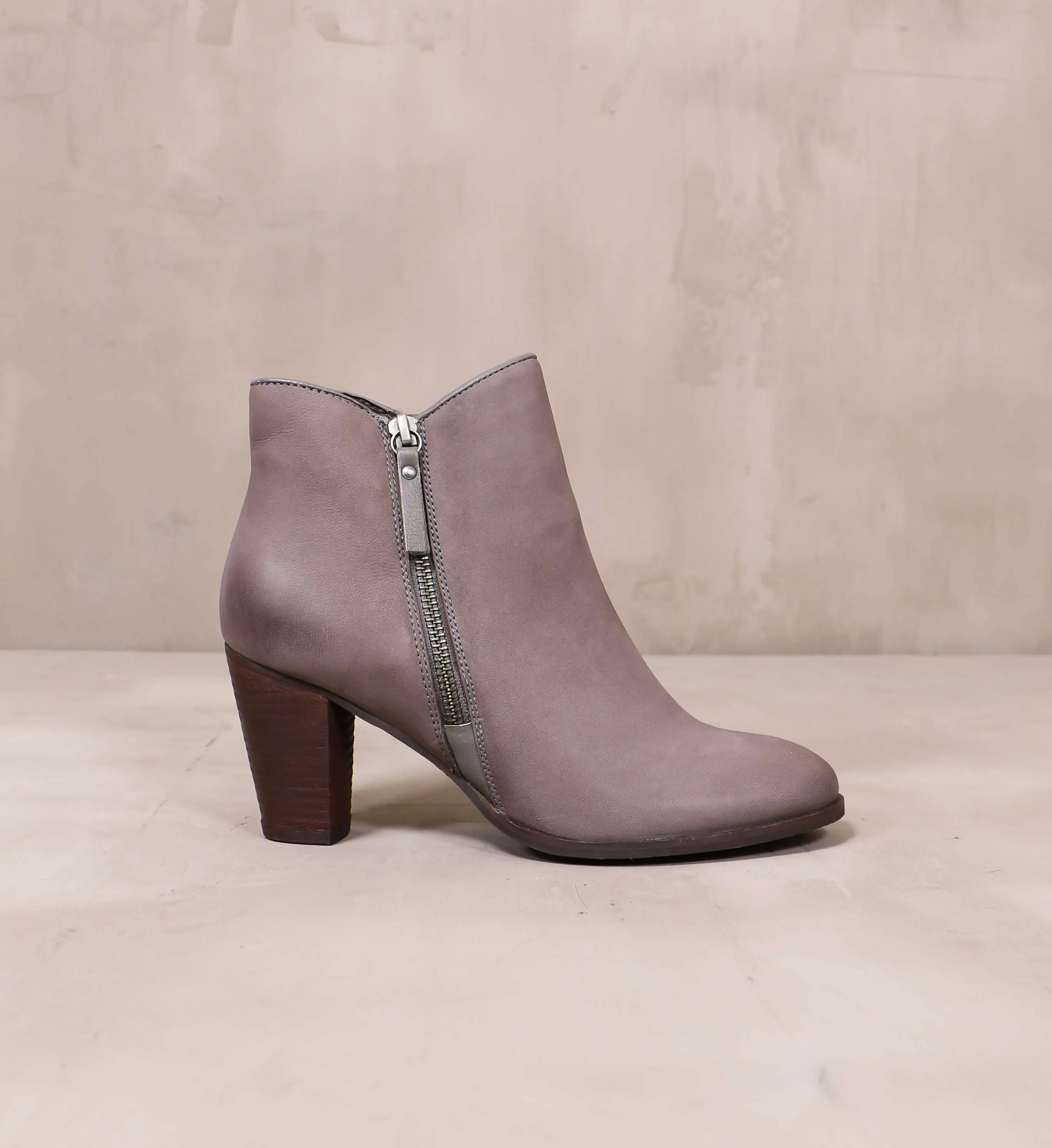 HEART ZIPS A BEAT BOOTIE